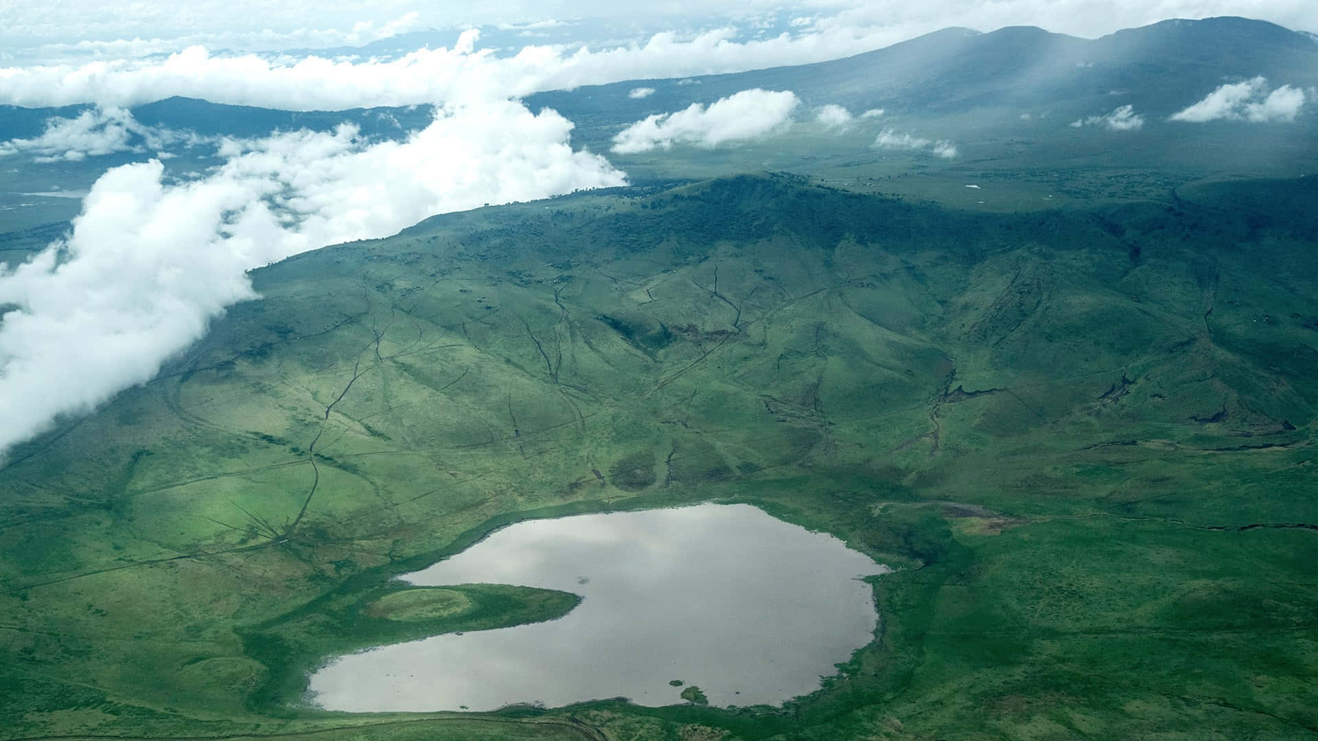 Ngorongoro Crater – Wildlife Safari & Ancient Wonders in Tanzania